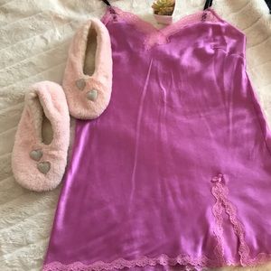 Cute & sexy pink/magenta colored silky night gown!